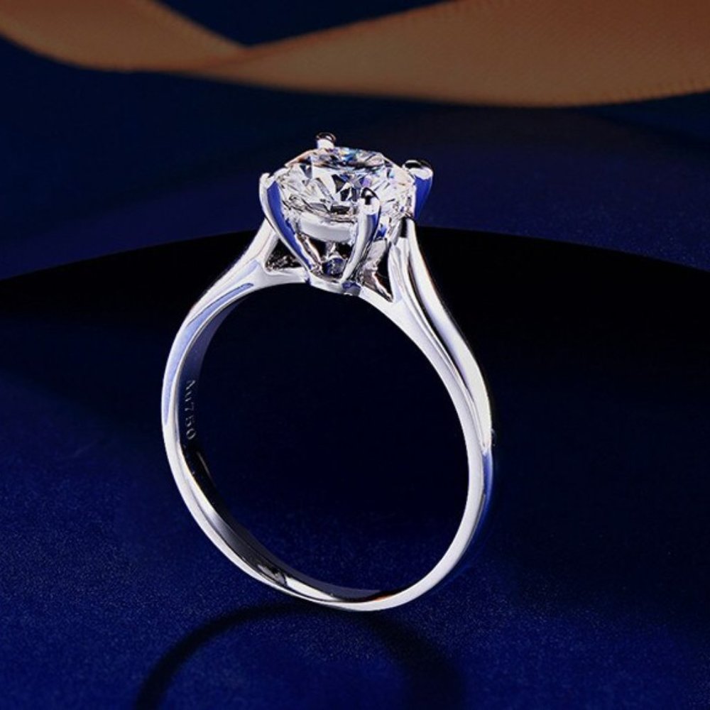 🛳 2Ct Luxury Solitaire Diamond Ring 18K White Gold